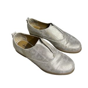 Bass Dylan Metallic Laceless Slip
On Oxfords Size Women’s 9